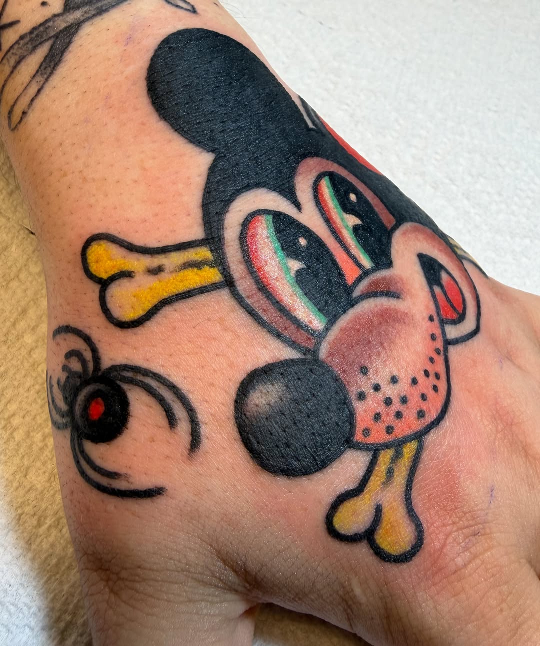 Tattoo by @daviddevaney_ — american_traditional, new_school