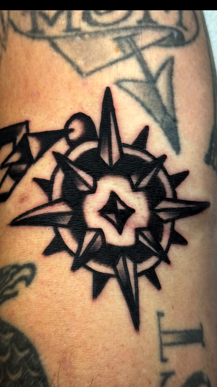 Tattoo by @behindboldlines — blackwork