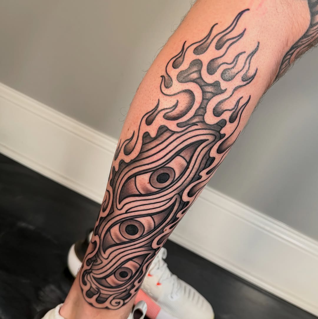 Tattoo by @cheeto_g_art_ — black_and_grey, geometric