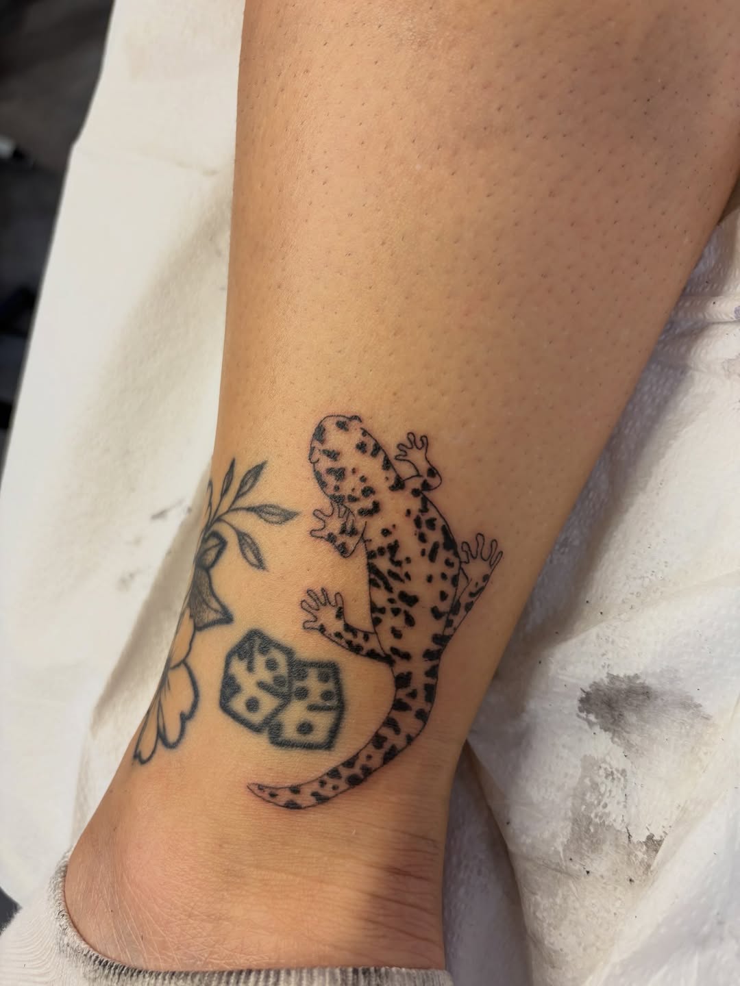 Tattoo by @kiley.inks โ black_and_grey, illustrative