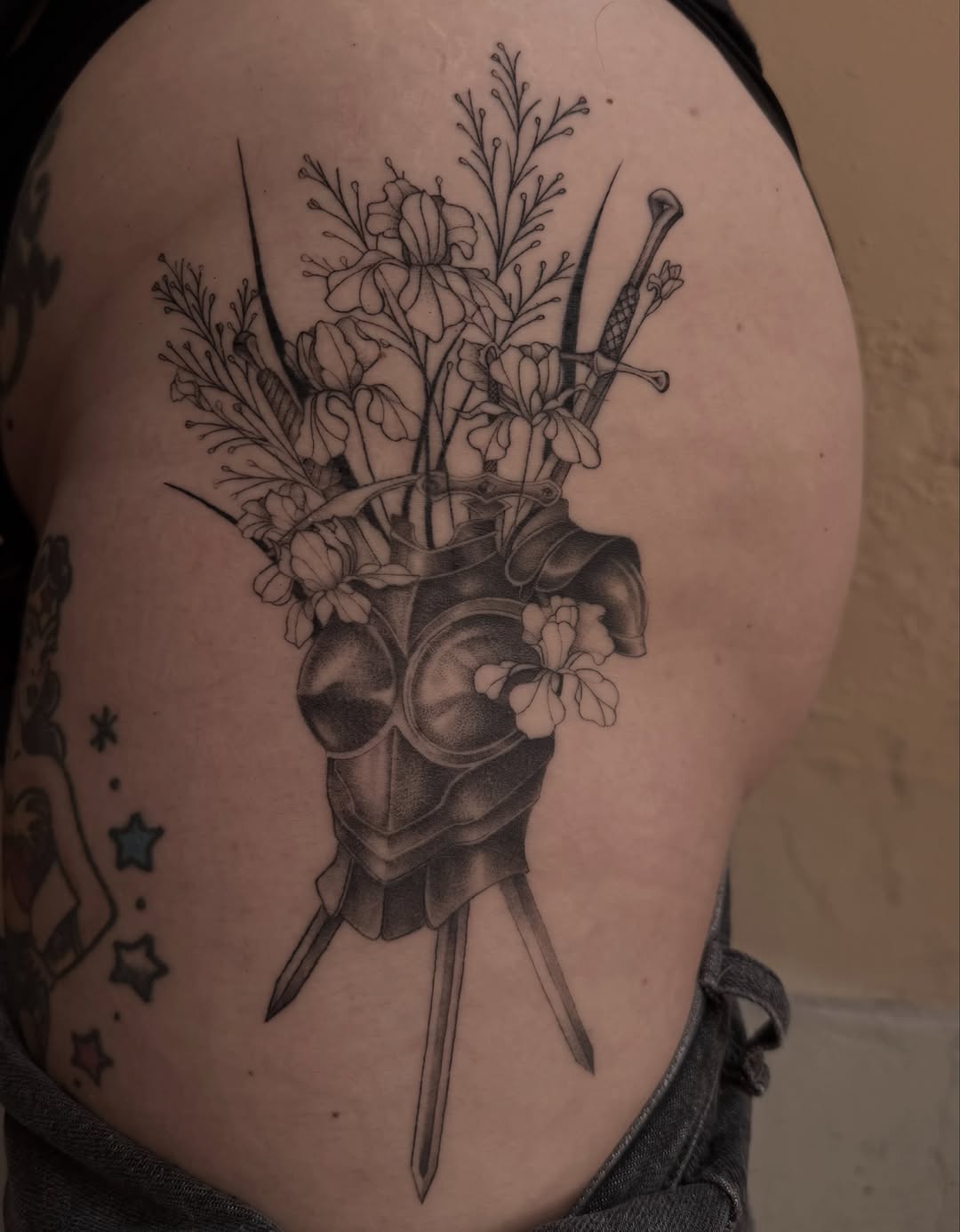 Tattoo by @dnatattoos_ — black_and_grey, realism