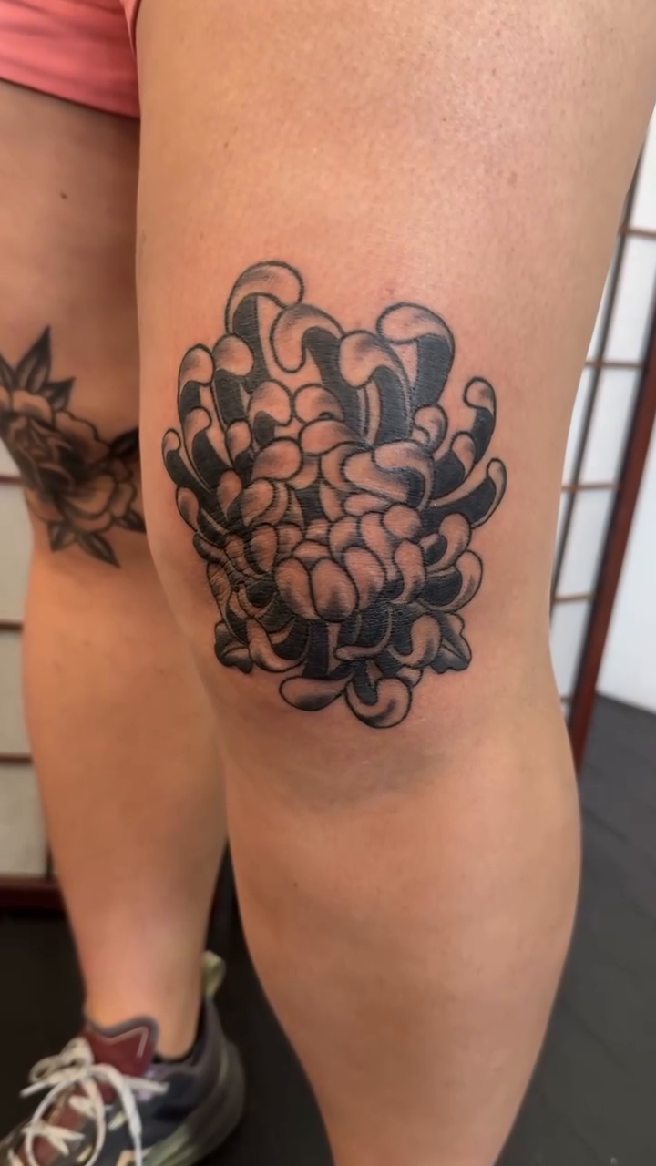 Tattoo by @chrisoleafy — japanese_irezumi, black_and_grey