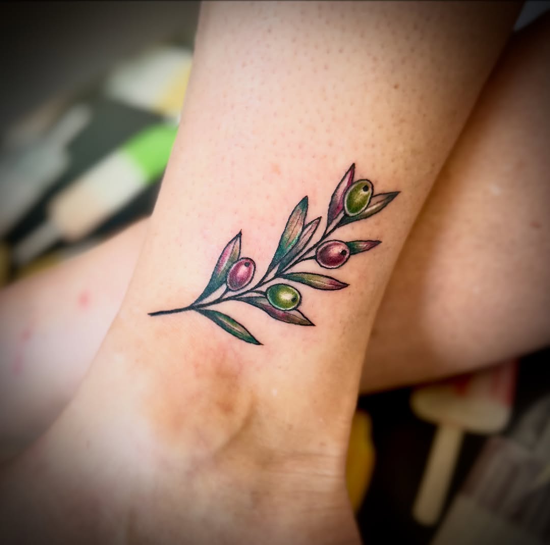 Tattoo by @jessalther — fine_line, realism