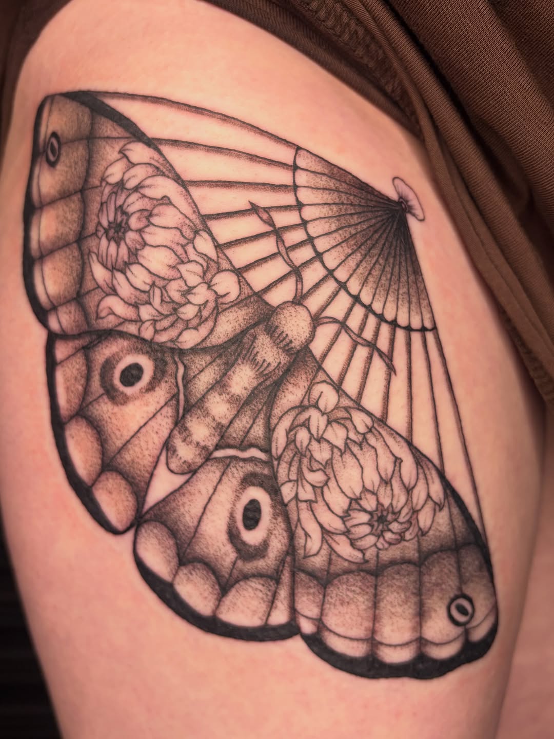 Tattoo by @bobibeanz — black_and_grey, dotwork