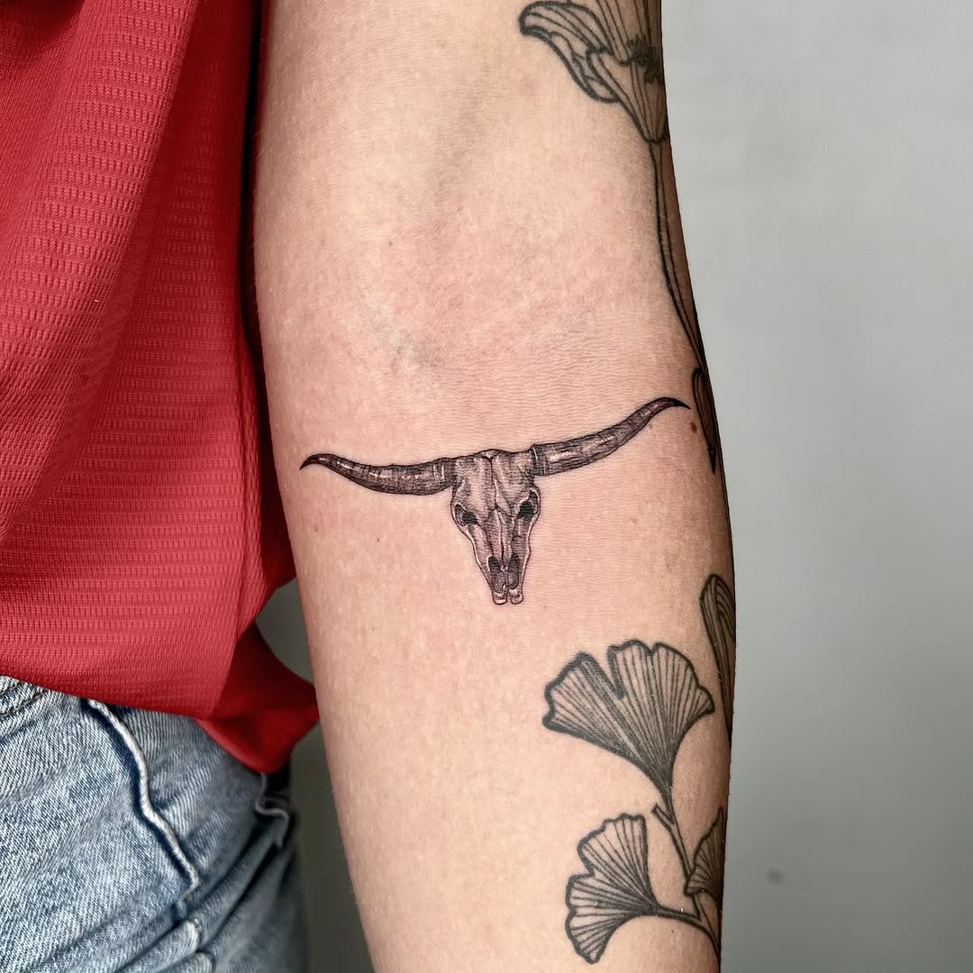Tattoo by @emogirltattoo — black_and_grey, realism