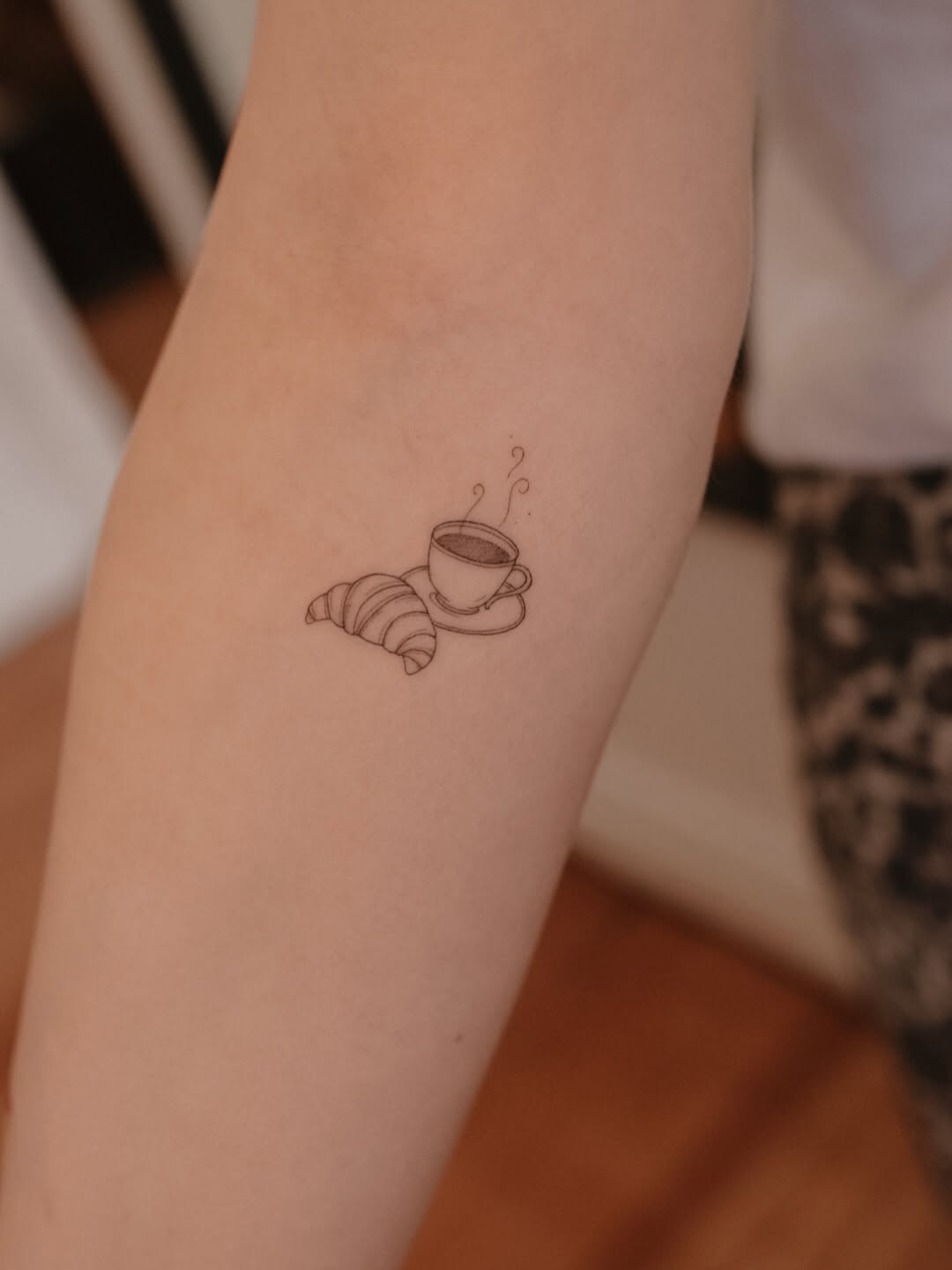Tattoo by @tavi_tattoo β fine_line, minimalist