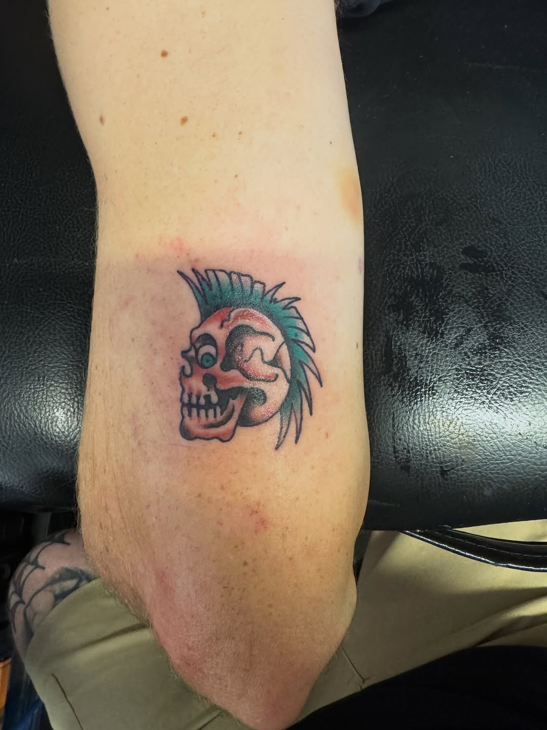 Tattoo by @thepinkmanther — american_traditional