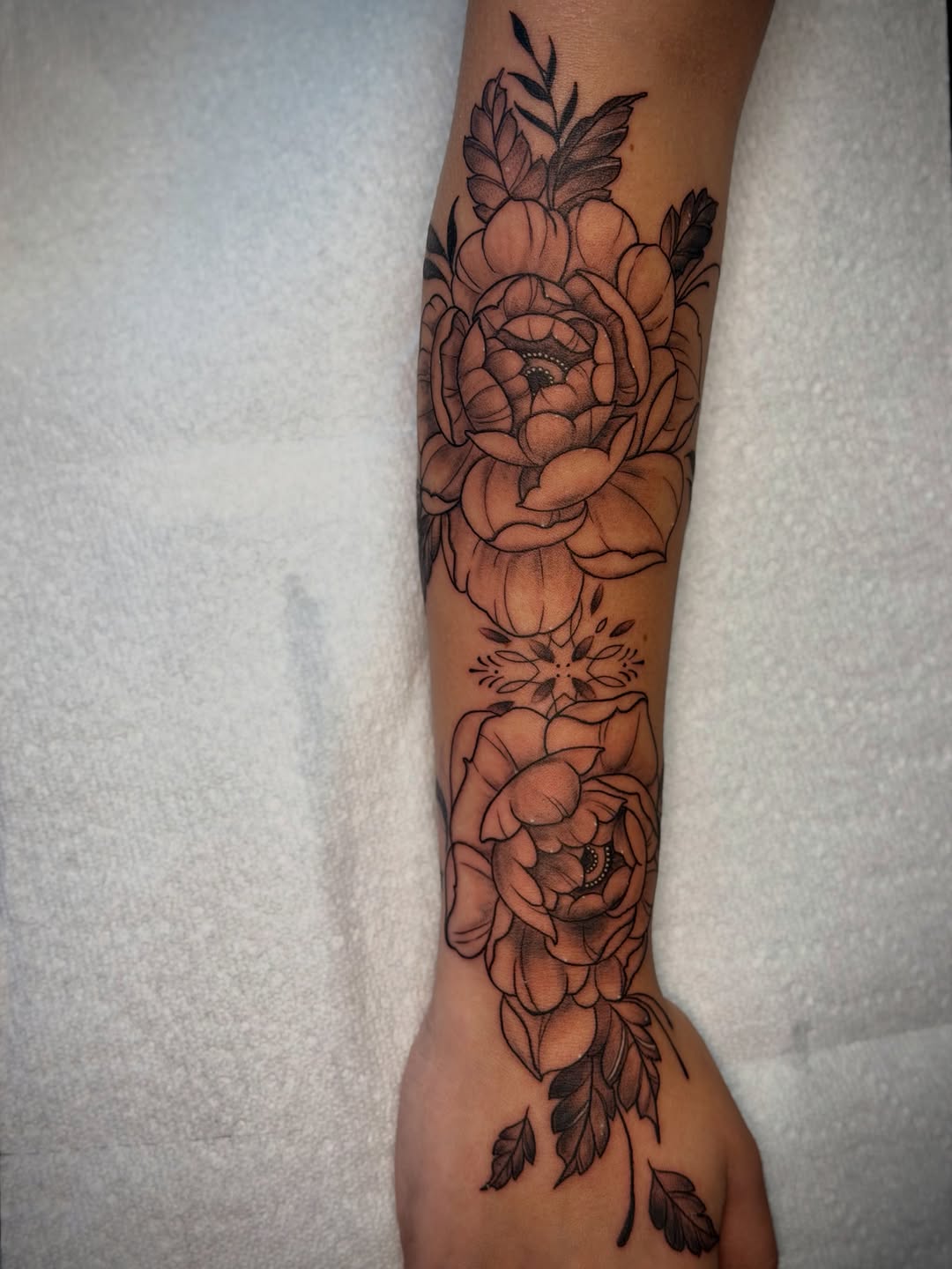 Tattoo by @inkedbyneet โ black_and_grey, fine_line