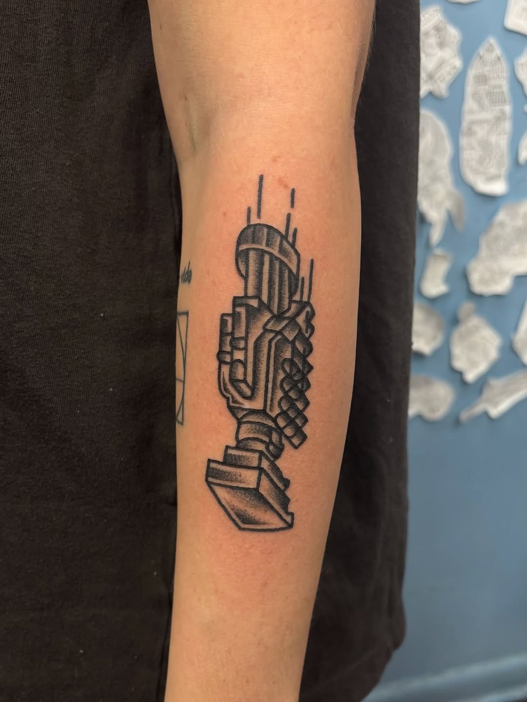 Tattoo by @taylor_einan โ black_and_grey, geometric