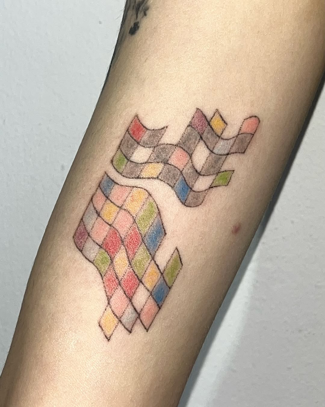 Tattoo by @sobbpp — geometric, watercolor