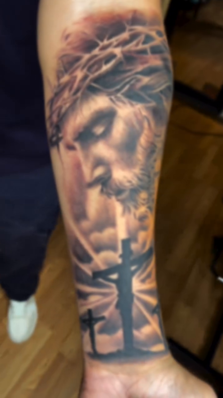 Tattoo by @tobiaztattooz — black_and_grey, realism