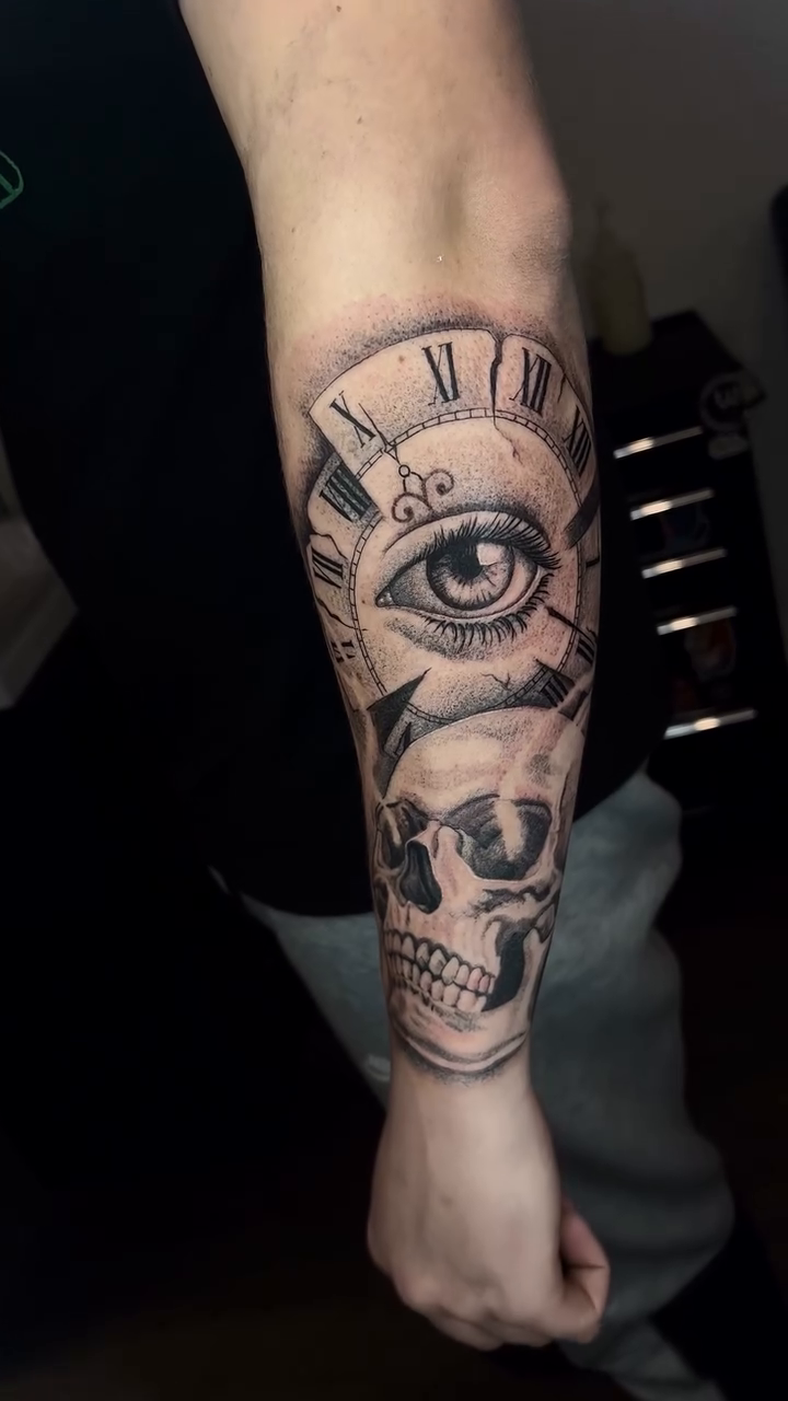 Tattoo by @jackcalliertattoos โ black_and_grey, realism