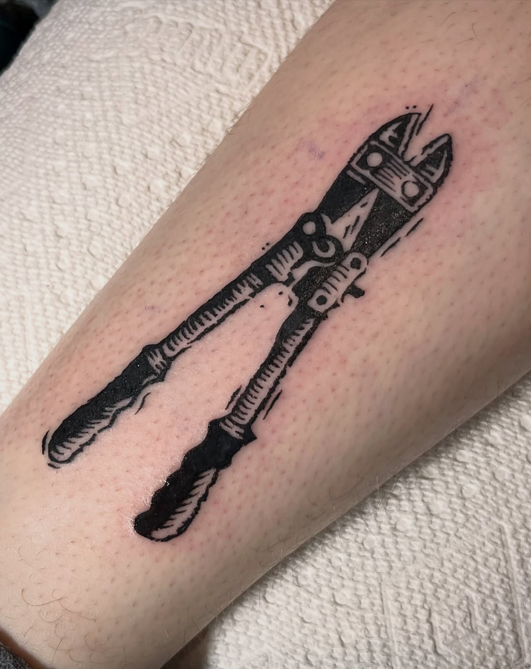 Tattoo by @coyotejo.tattoo — blackwork