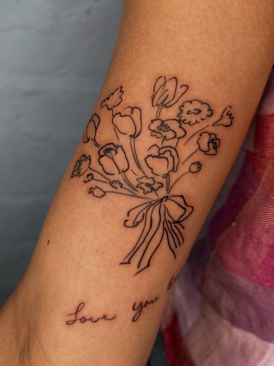 Tattoo by @settedoro.tattoo — fine_line, lettering_script