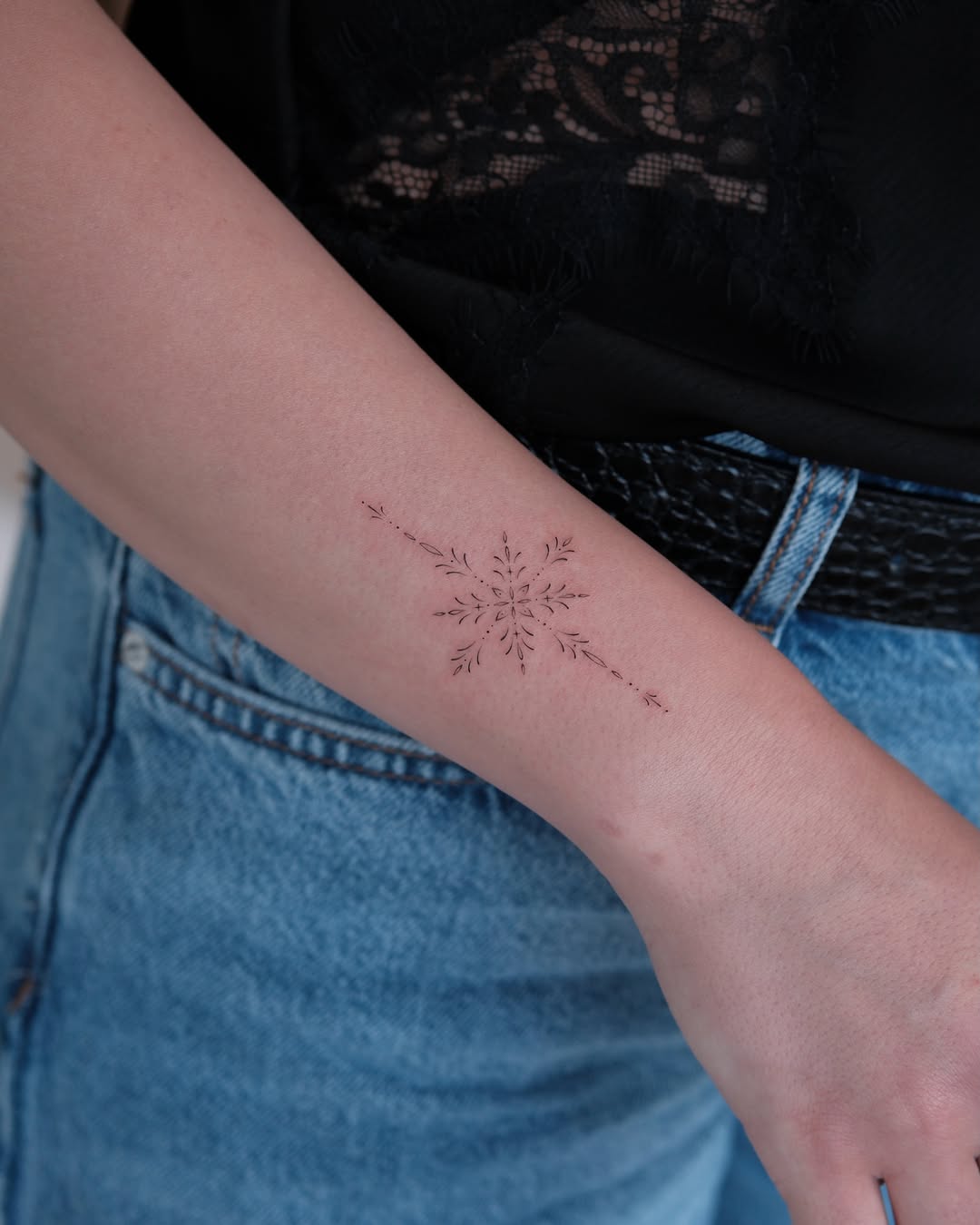 Tattoo by @goksu_ink — fine_line, minimalist