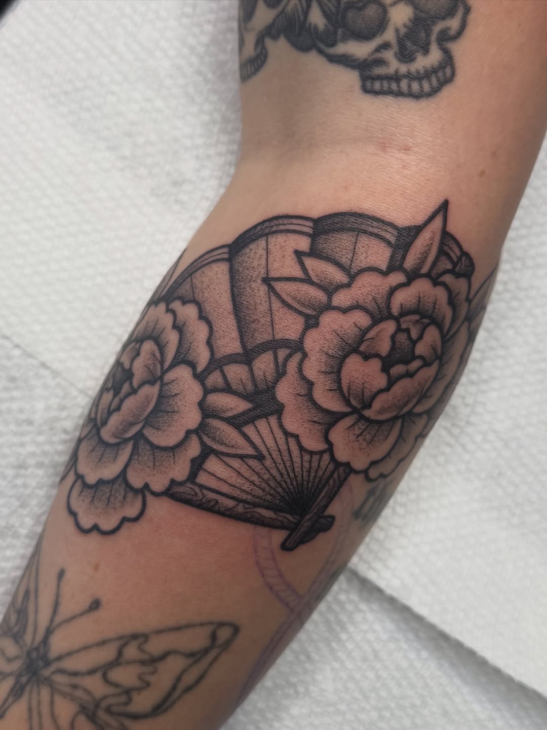 Tattoo by @logansightart — japanese_irezumi, black_and_grey