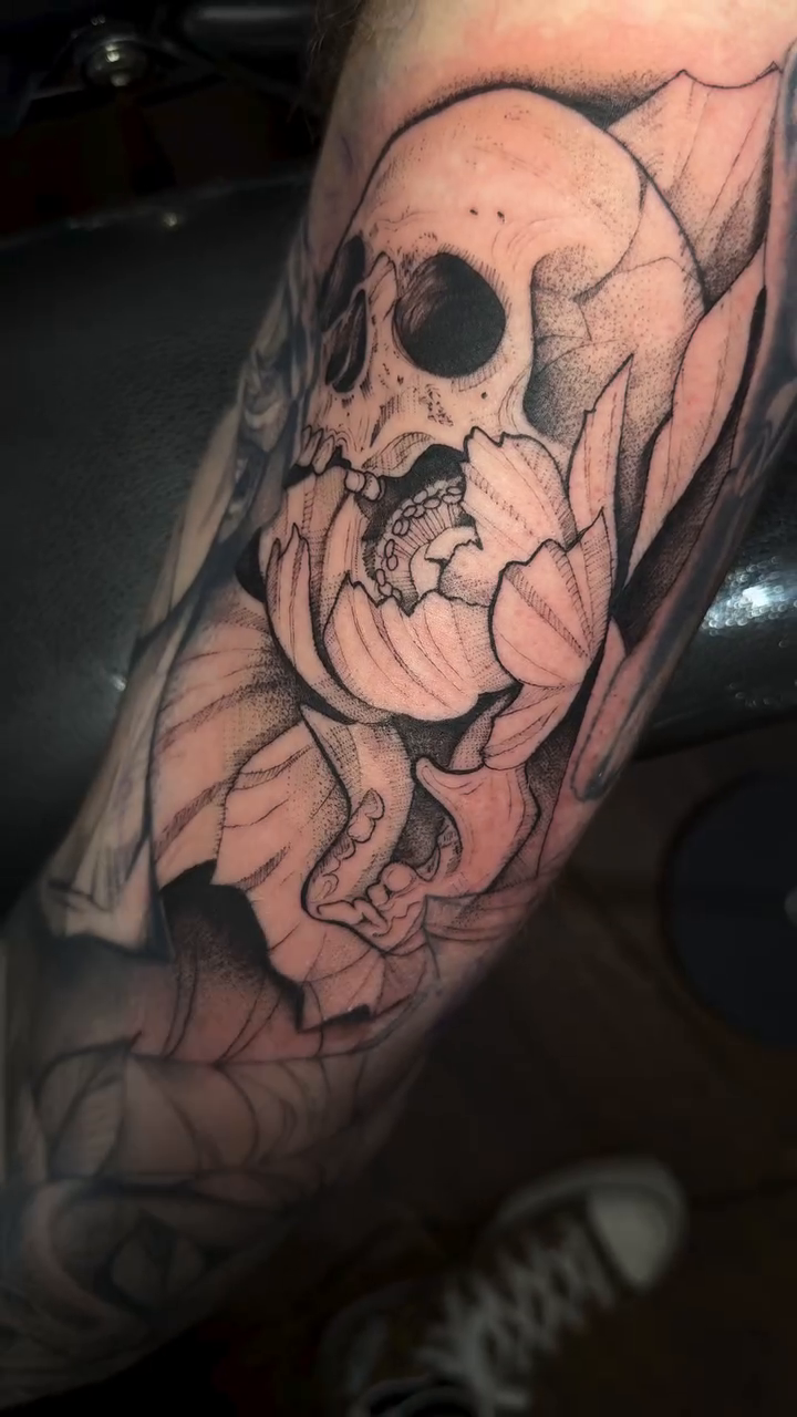 Tattoo by @michelastattoos — black_and_grey, realism