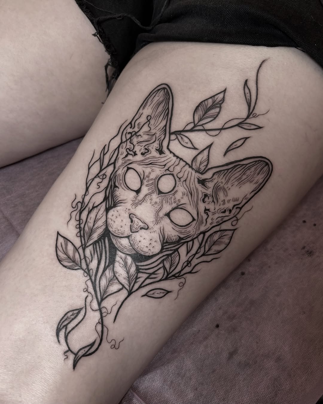 Tattoo by @dee.louisee — black_and_grey, fine_line