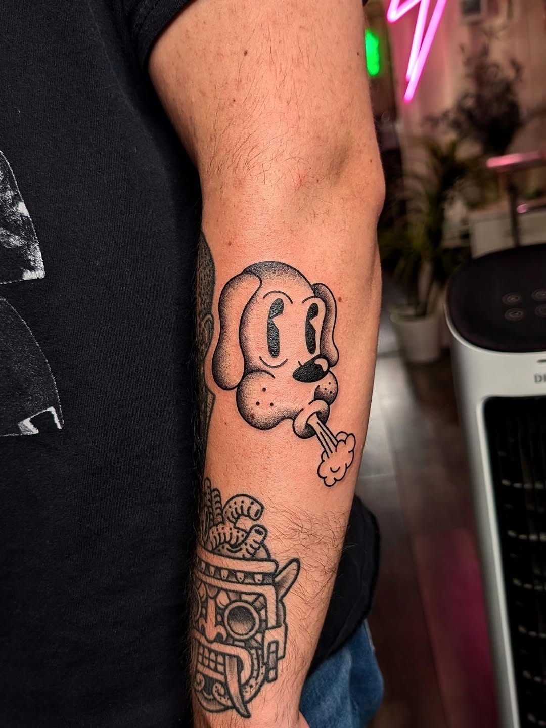 Tattoo by @elise_inks — new_school, dotwork