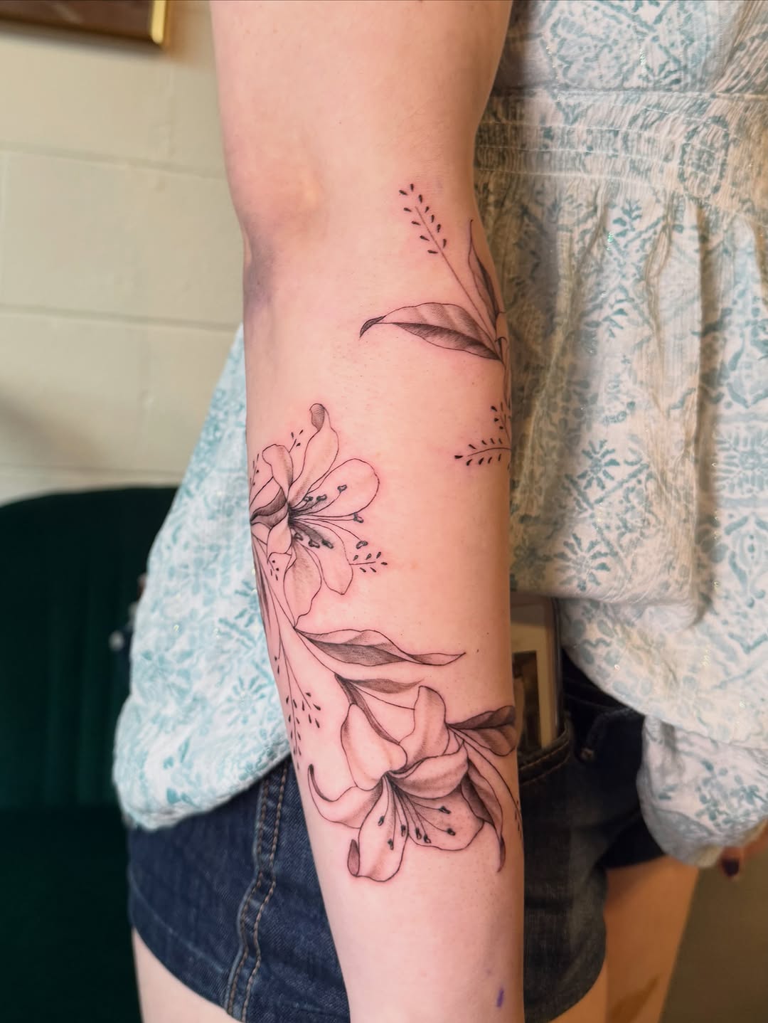 Tattoo by @emprintedd β fine_line, black_and_grey