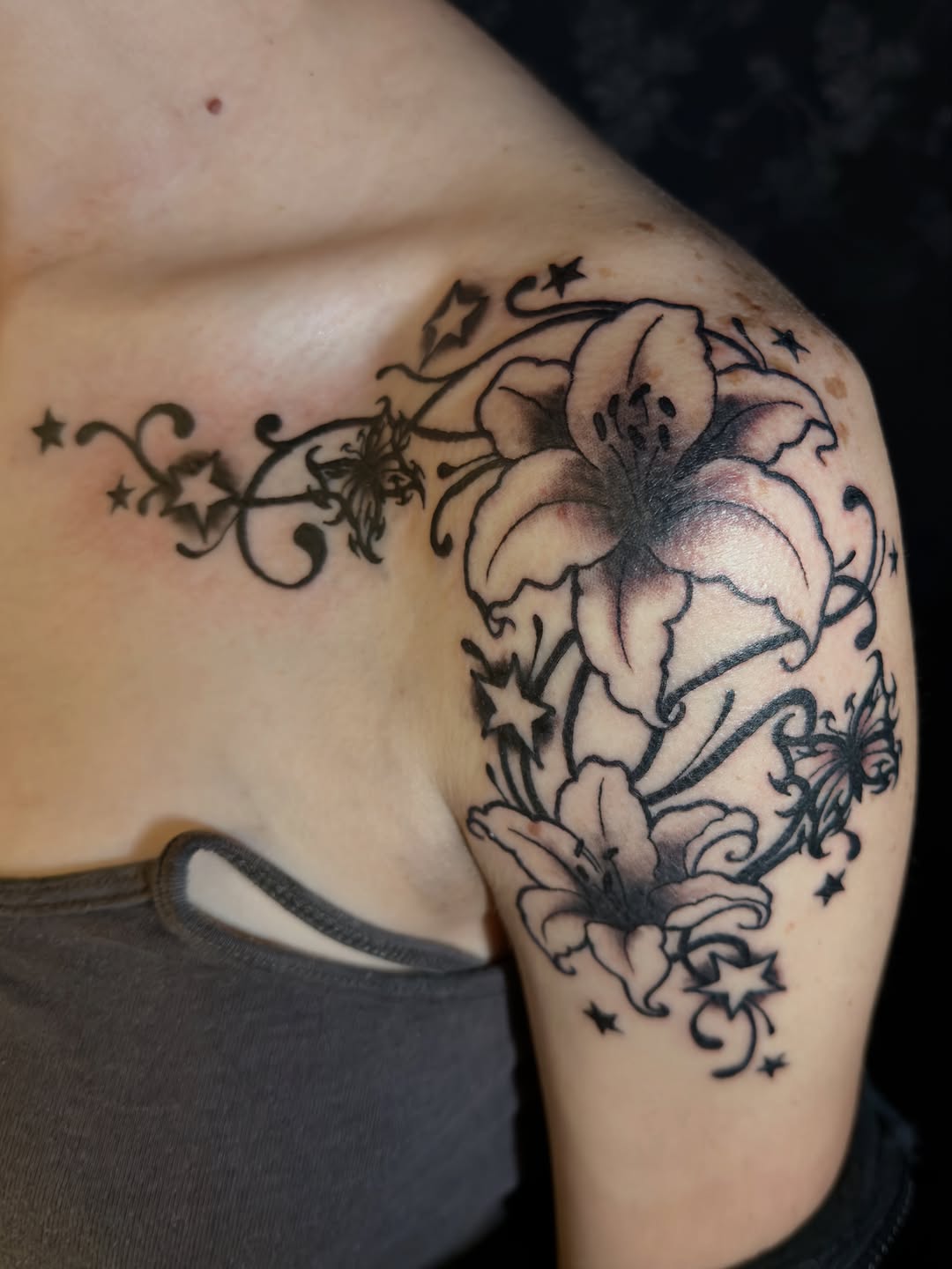 Tattoo by @gothcat.ink β black_and_grey, fine_line