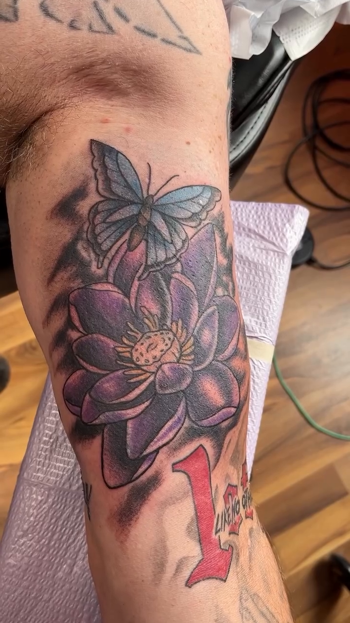 Tattoo by @fettbuilt β realism, black_and_grey