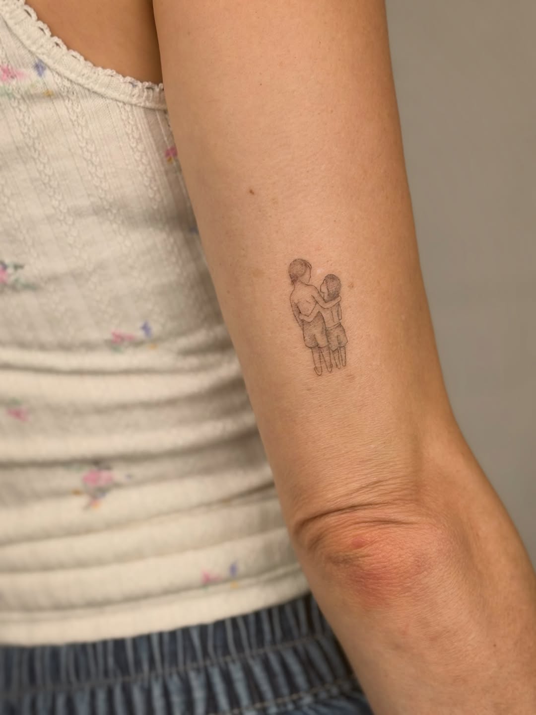 Tattoo by @tattoovasquez — fine_line, minimalist