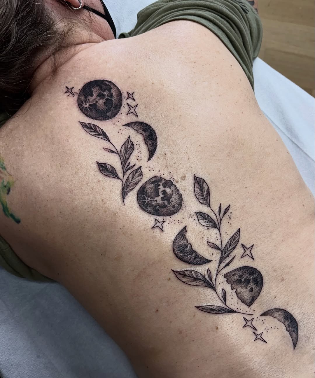 Tattoo by @kyrstalannigan — dotwork, fine_line