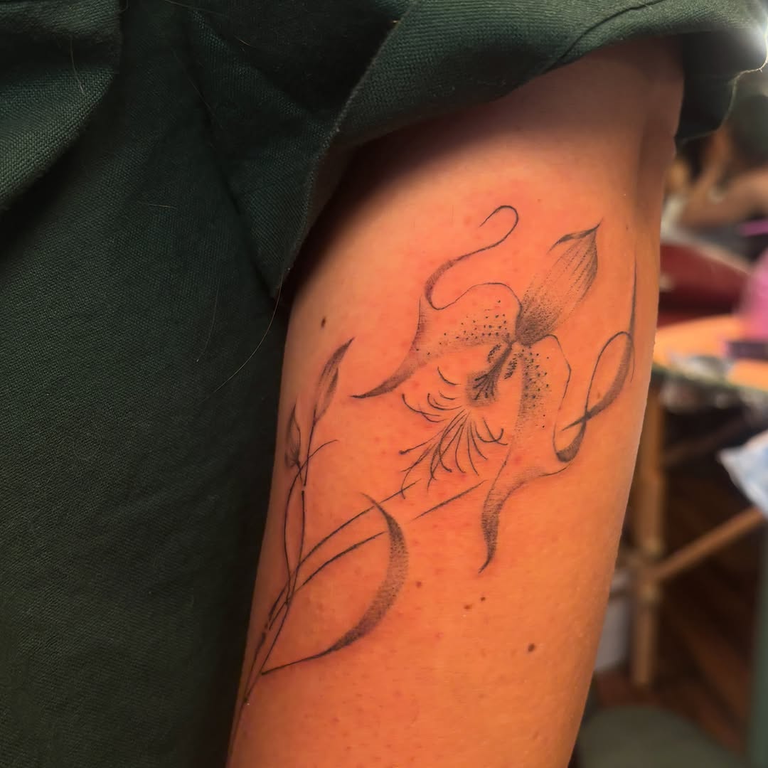 Tattoo by @xpg.ink — fine_line, dotwork