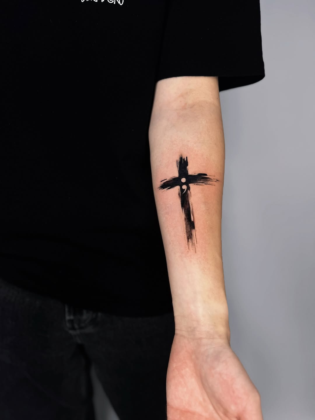 Tattoo by @tizy.inks — blackwork, fine_line