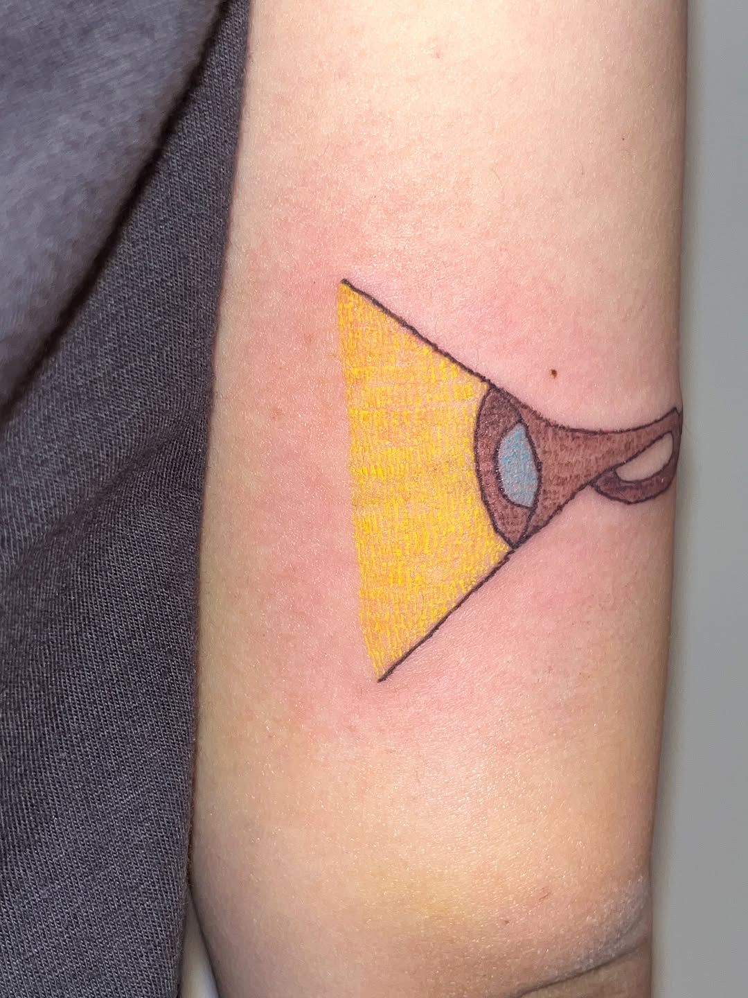 Tattoo by @allmyfeelingwerefake — new_school