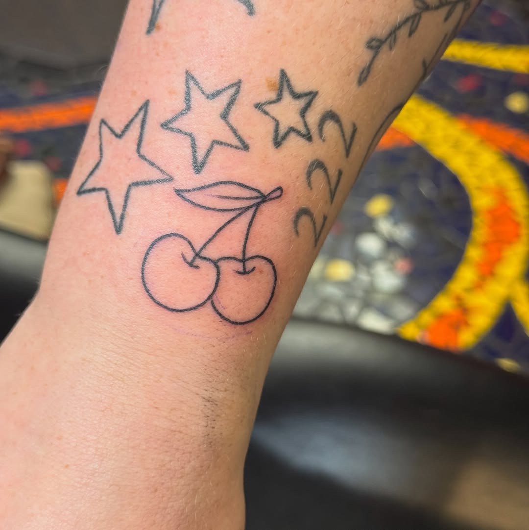 Tattoo by @lizrd.tats — fine_line