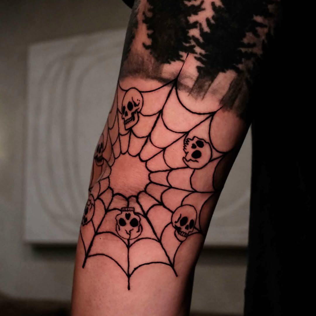 Tattoo by @noirbymickey — blackwork, illustrative