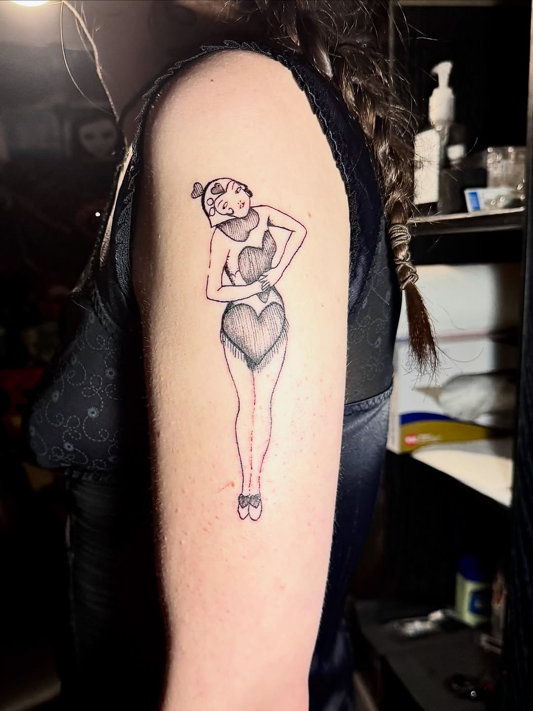 Tattoo by @r0tten.t4ts — fine_line, sketch