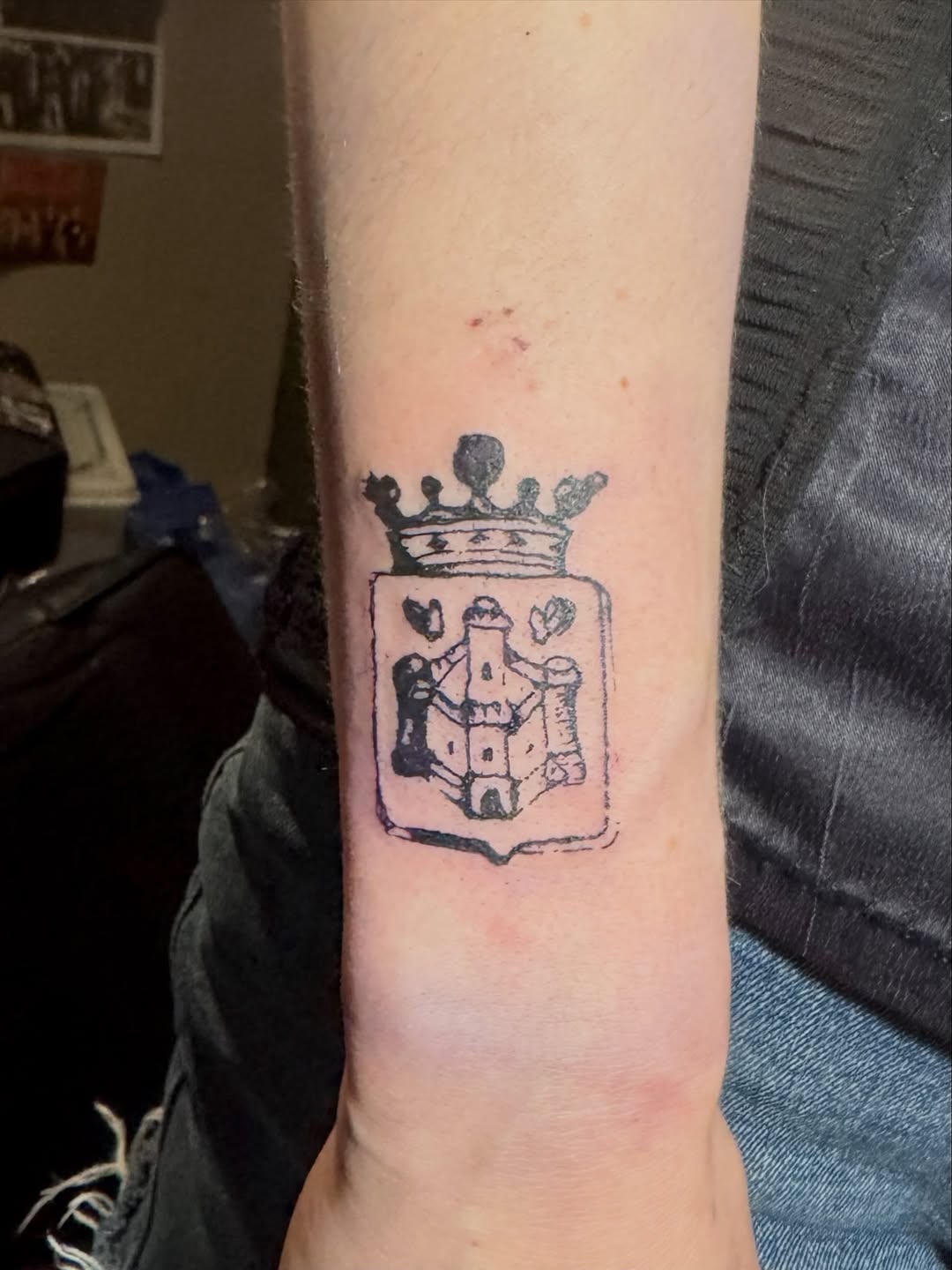 Tattoo by @r0tten.t4ts — blackwork