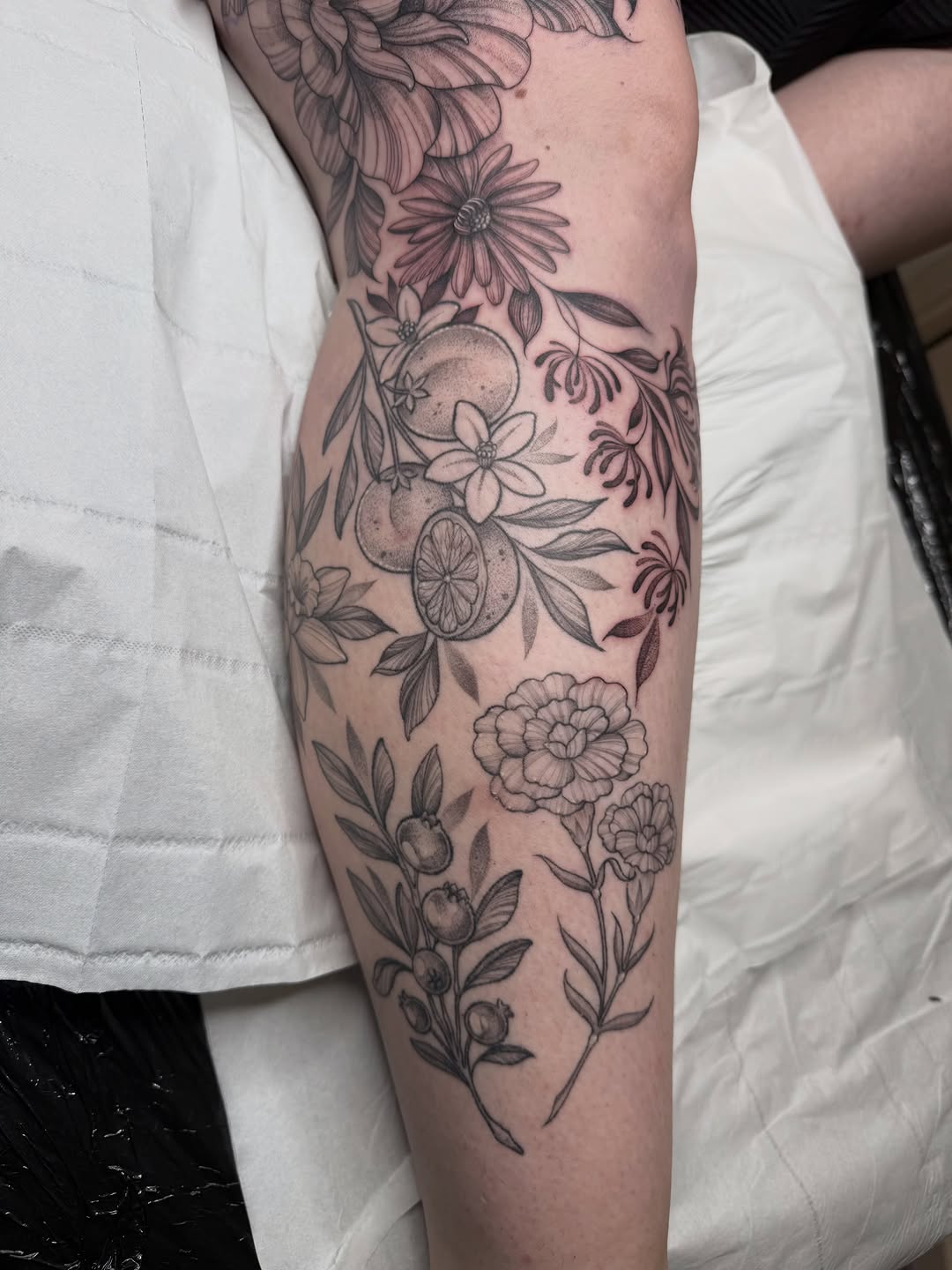 Tattoo by @emmaloutattooxx — fine_line, black_and_grey