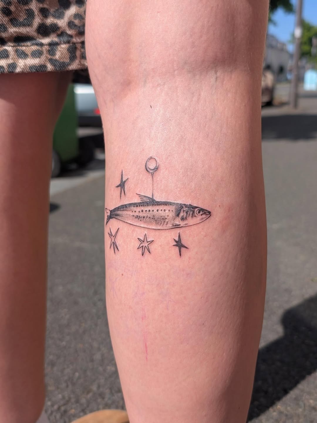 Tattoo by @ntash_ttt — fine_line, black_and_grey