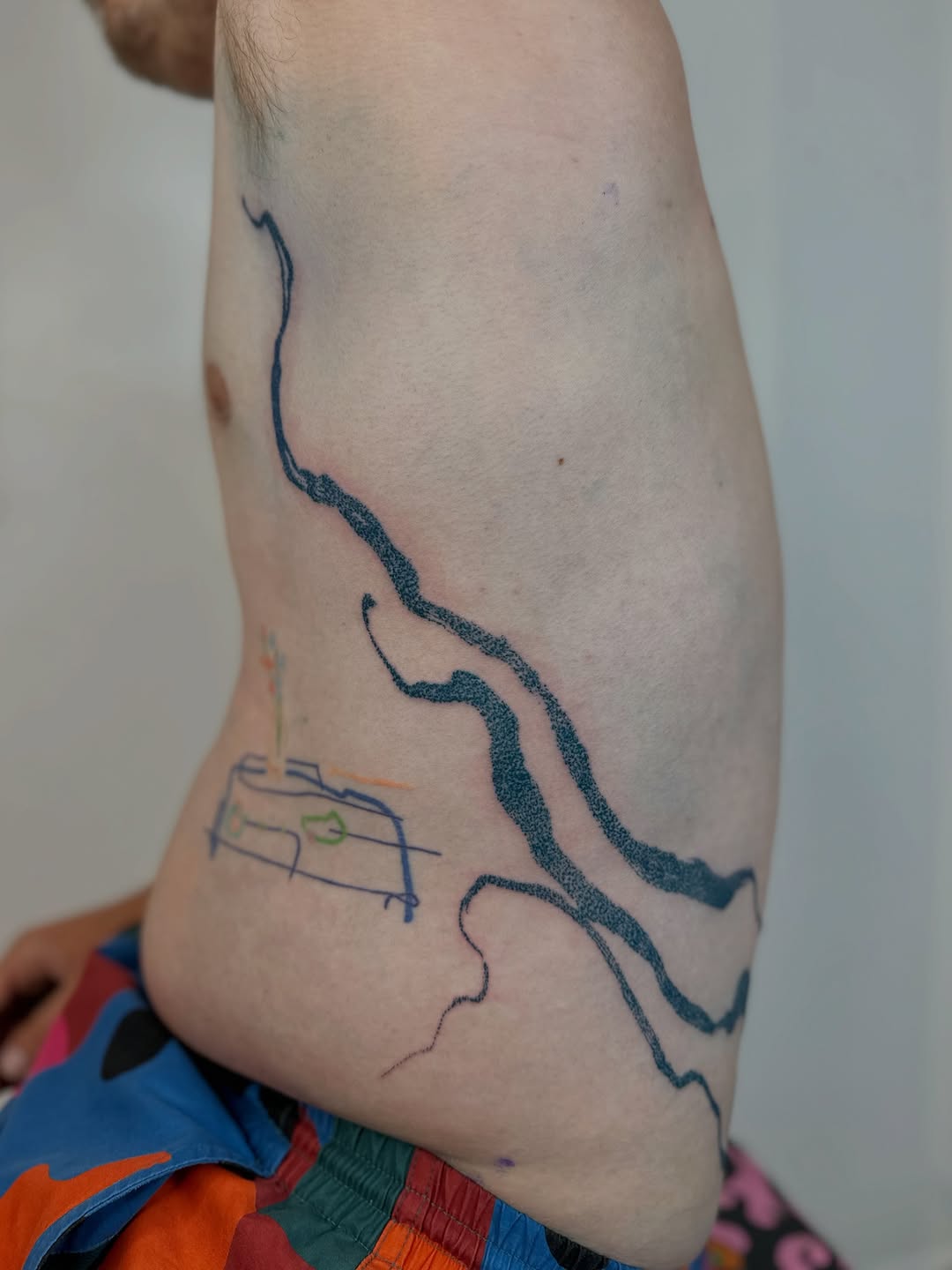 Tattoo by @kyklothymia — blackwork, dotwork