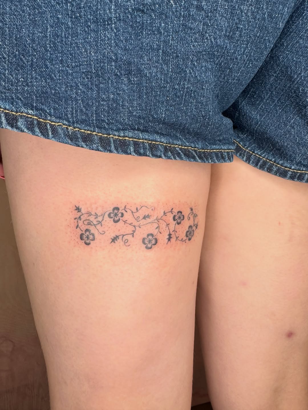 Tattoo by @mano_blue — fine_line