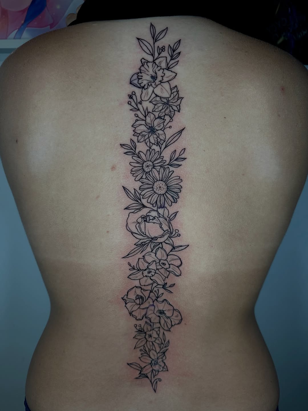 Tattoo by @raerae.tattoos โ fine_line, illustrative