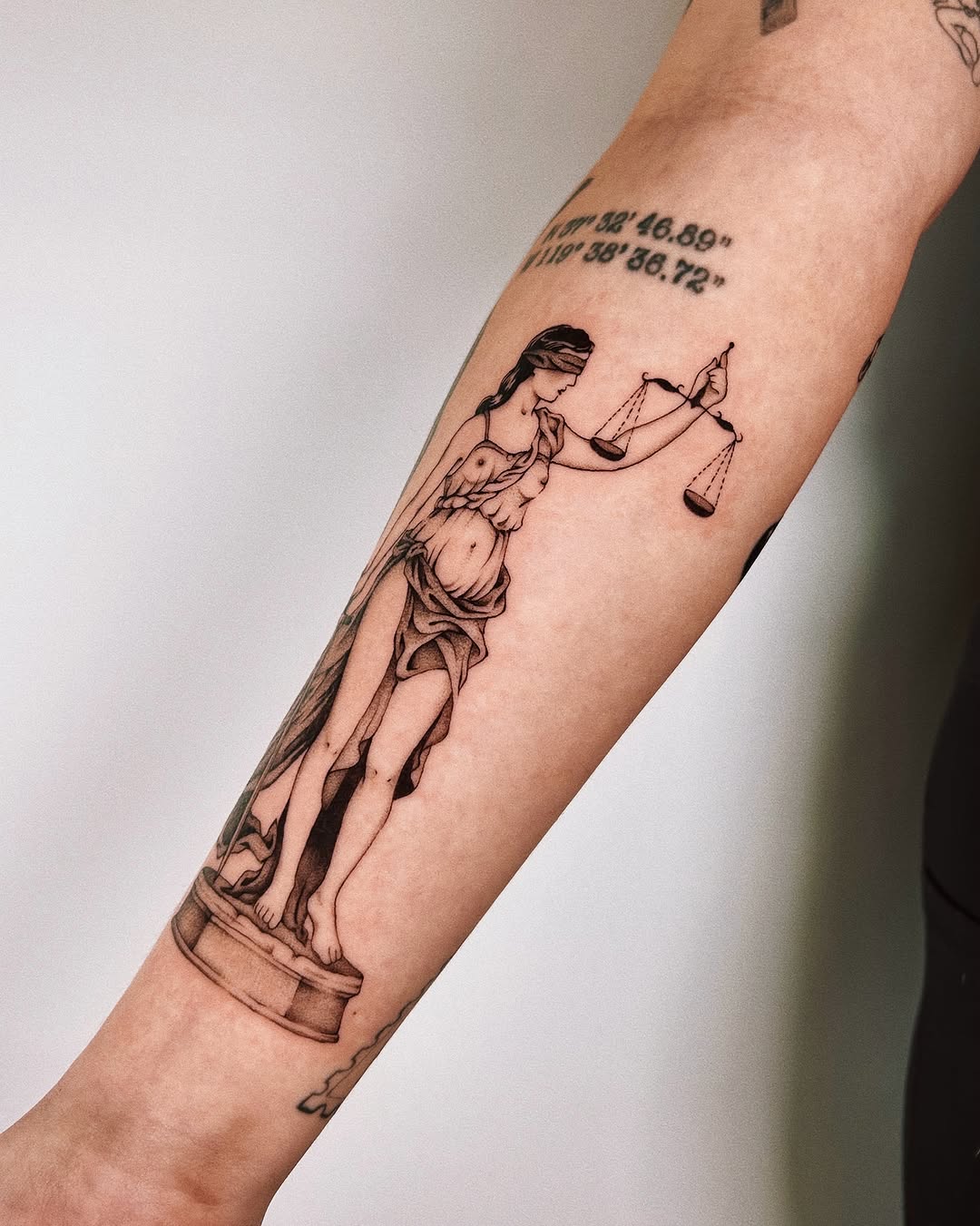 Tattoo by @ibuylemurs — black_and_grey, realism