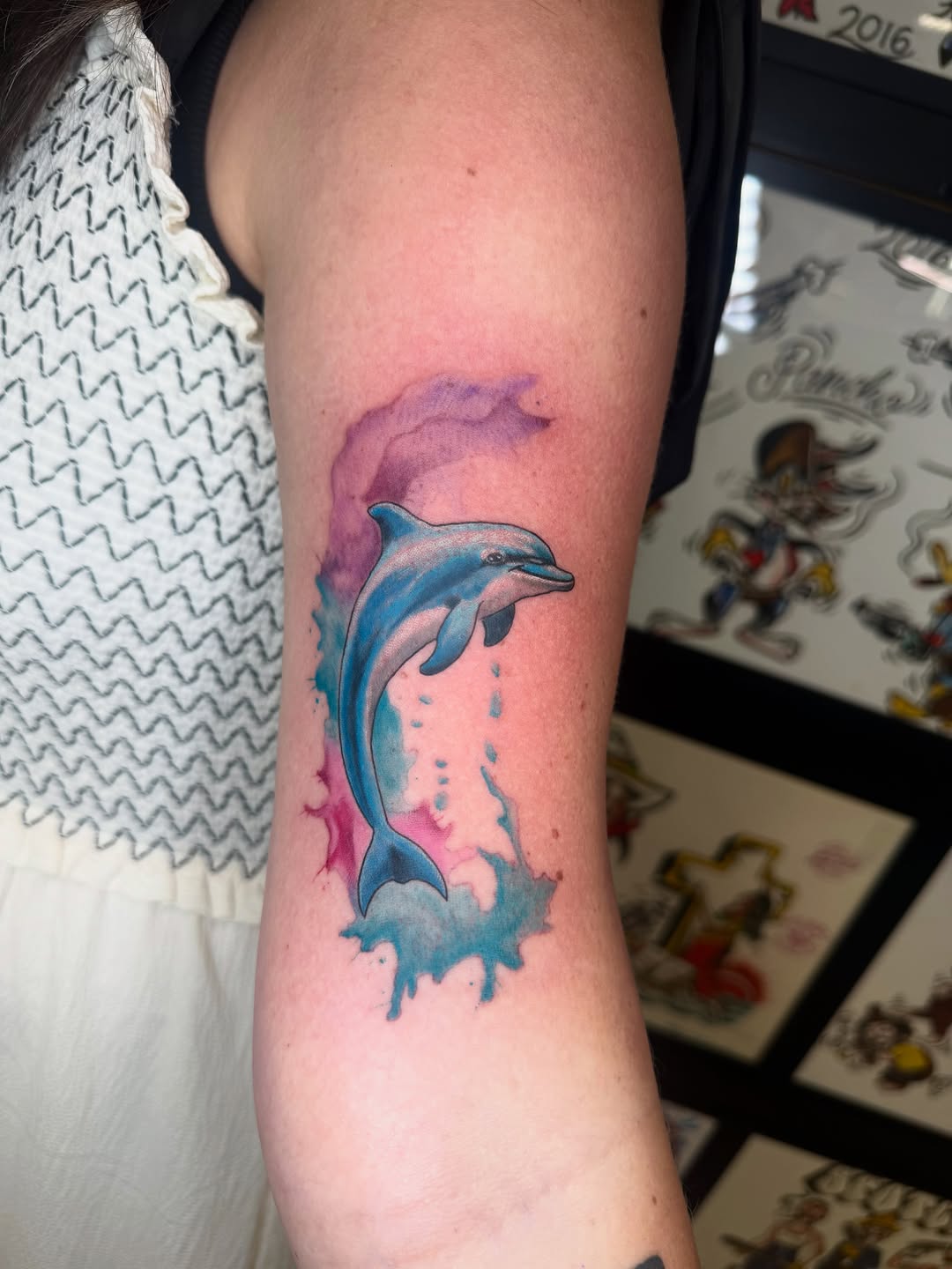 Tattoo by @saku_tattoo — watercolor, realism