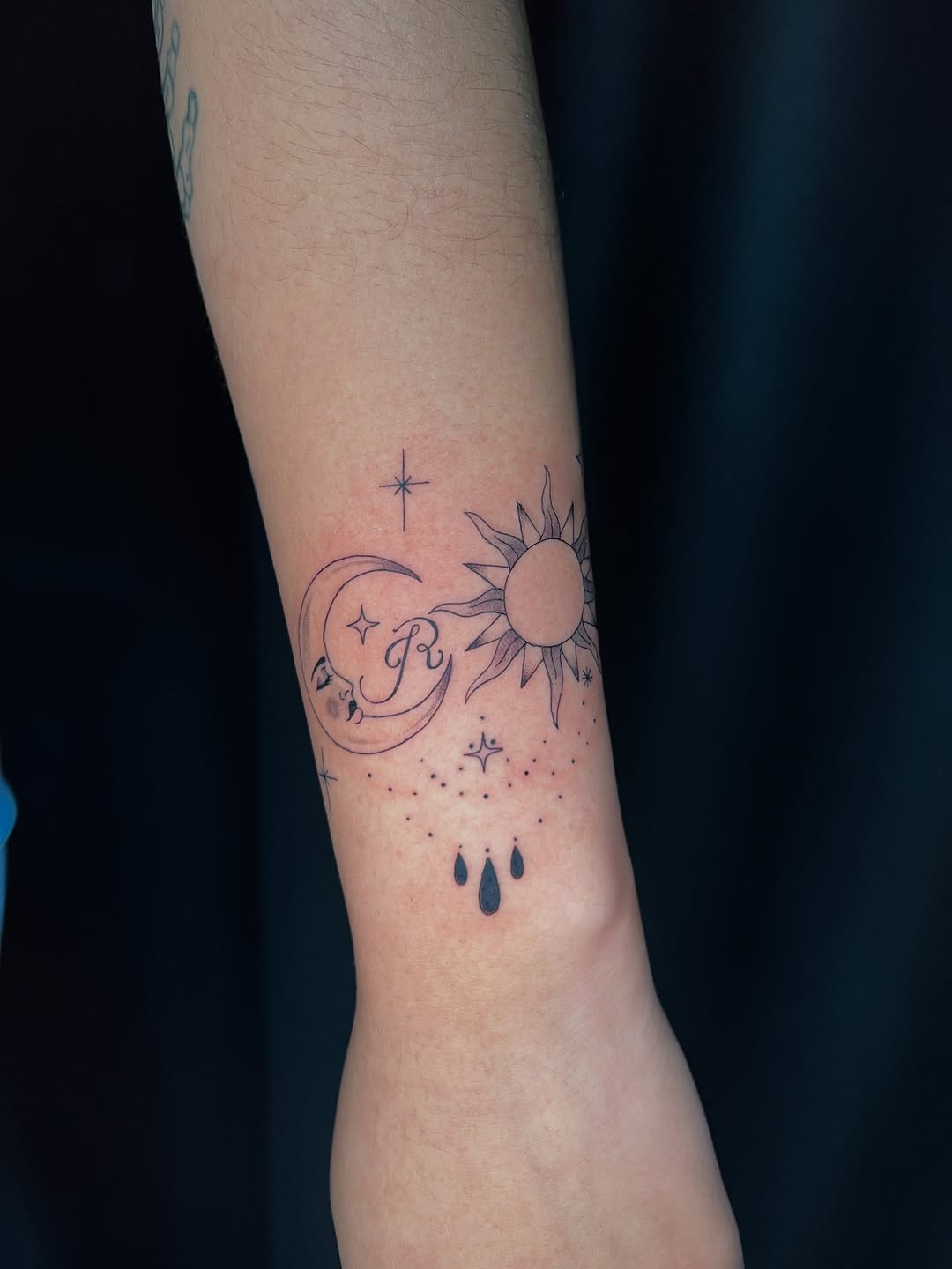 Tattoo by @tofudoestattoos — fine_line, minimalist