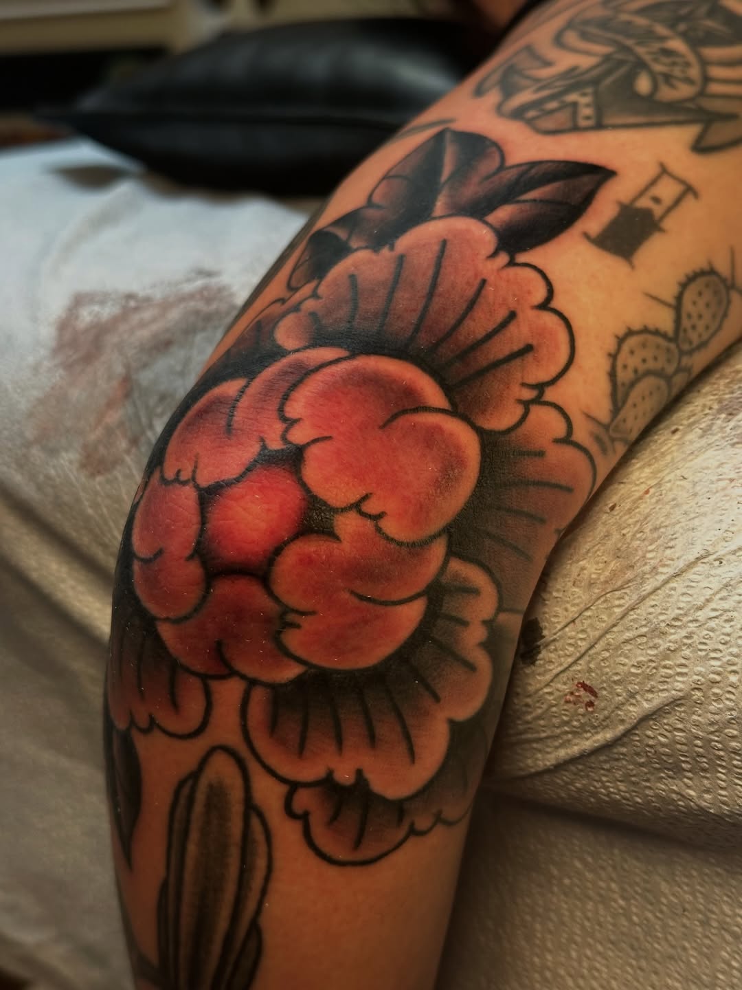 Tattoo by @natsradtatts — american_traditional