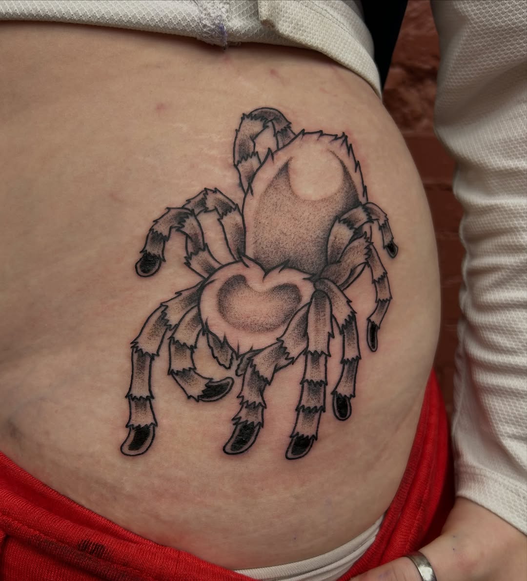 Tattoo by @alifaetattoos — black_and_grey, realism