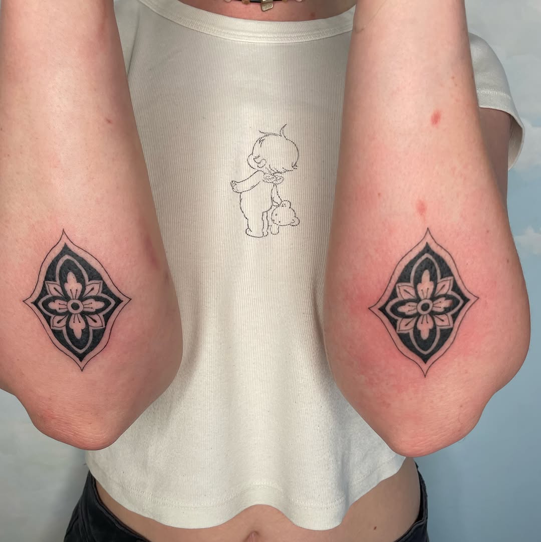 Tattoo by @mayagoo.tattoo β geometric, blackwork