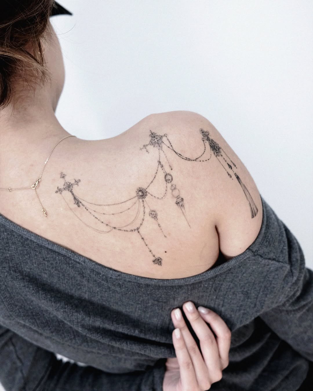 Tattoo by @aebak.tt — fine_line, ornamental