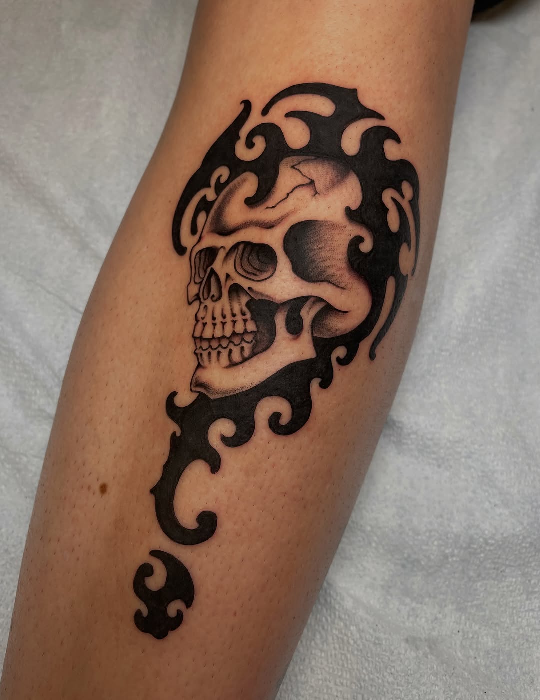 Tattoo by @miramtattoo — blackwork, black_and_grey
