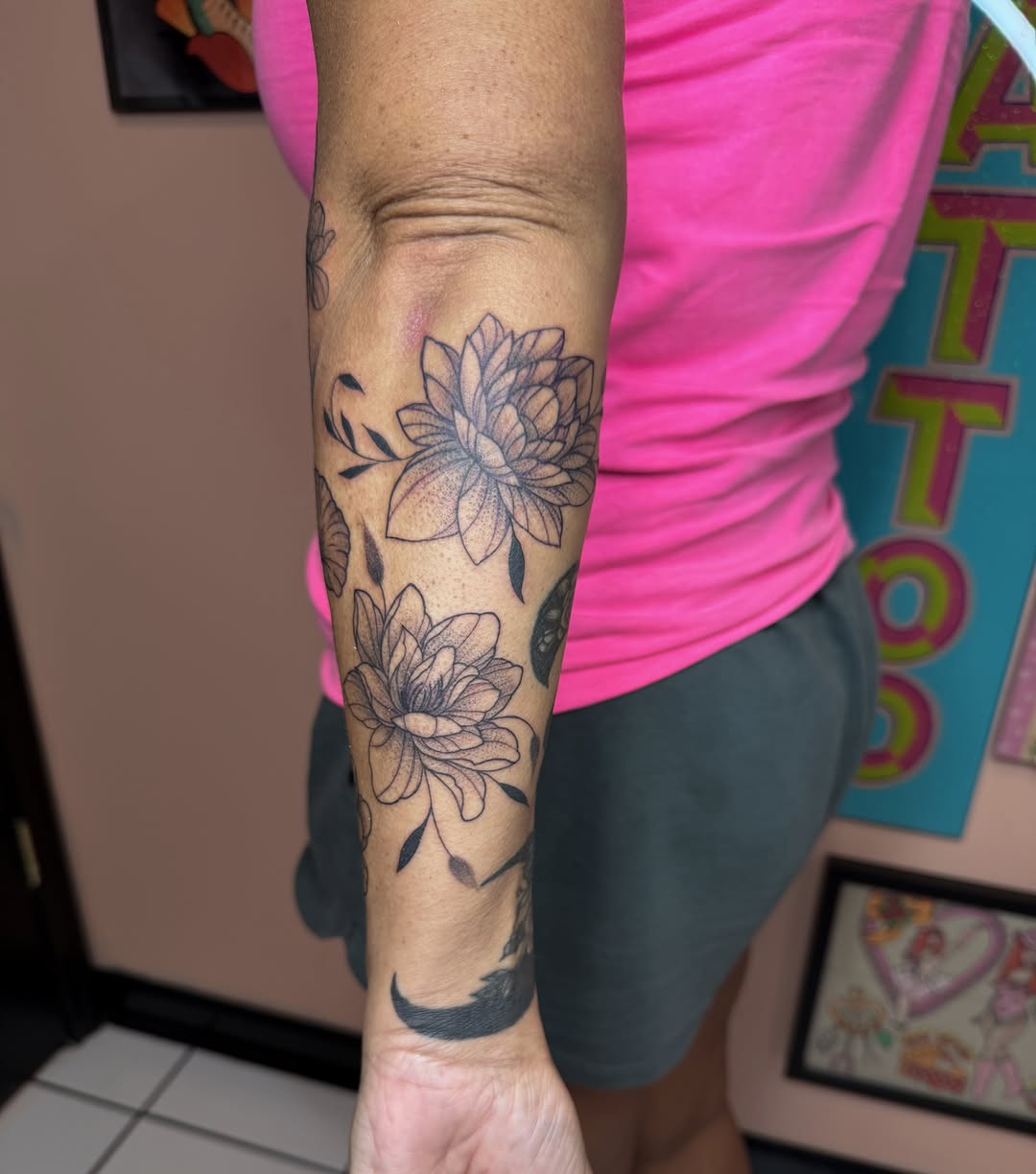 Tattoo by @crystal_rose_art_ β fine_line, black_and_grey