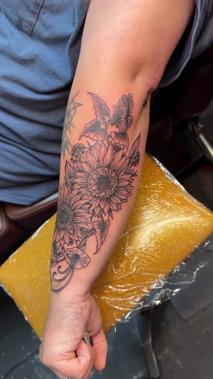 Tattoo by @svk.tattoos β fine_line, black_and_grey